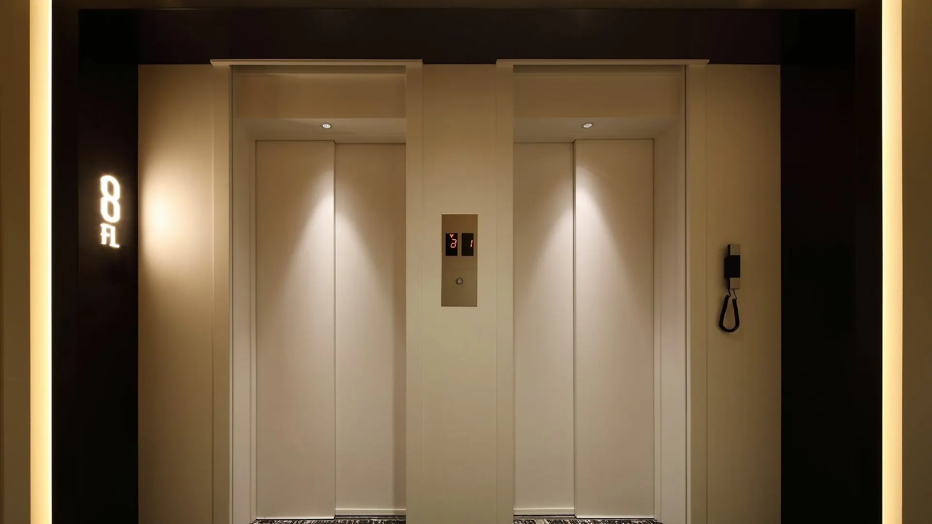 Red Roof Inn & Suites Osaka Namba Nipponbashi