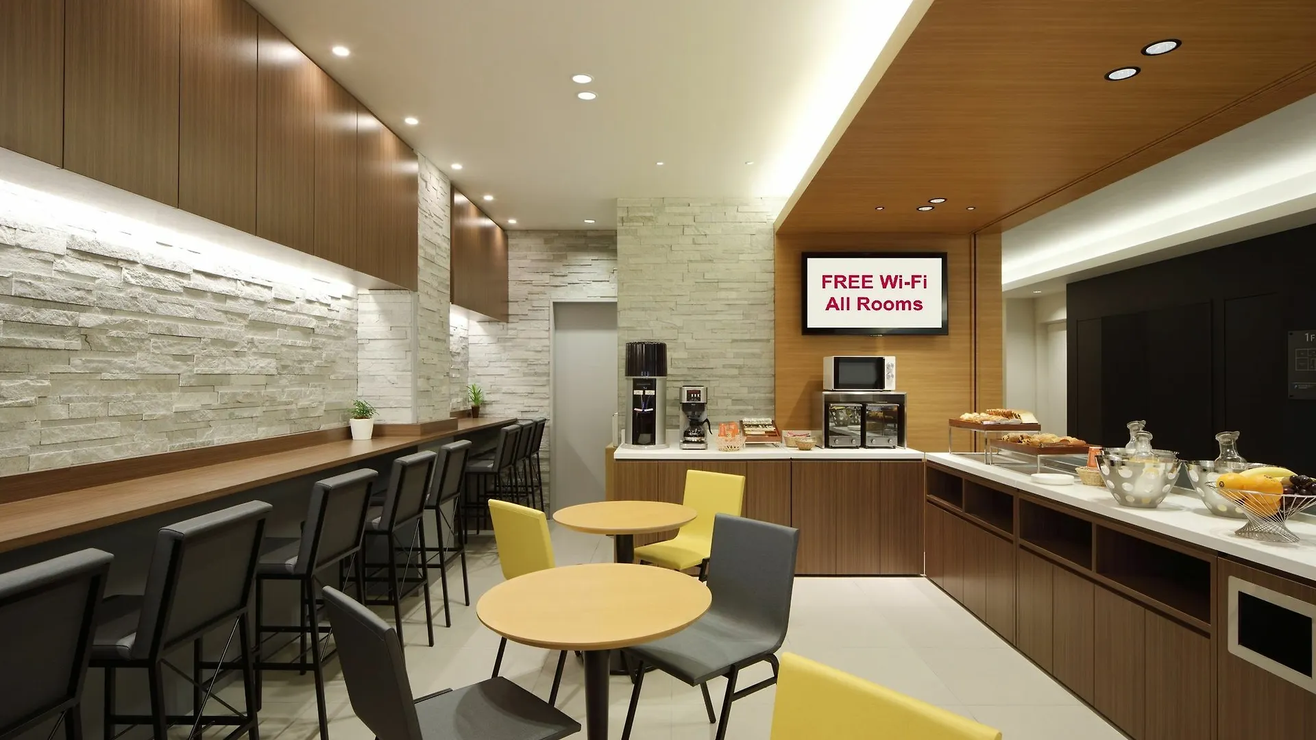 Red Roof Inn & Suites Osaka Namba Nipponbashi