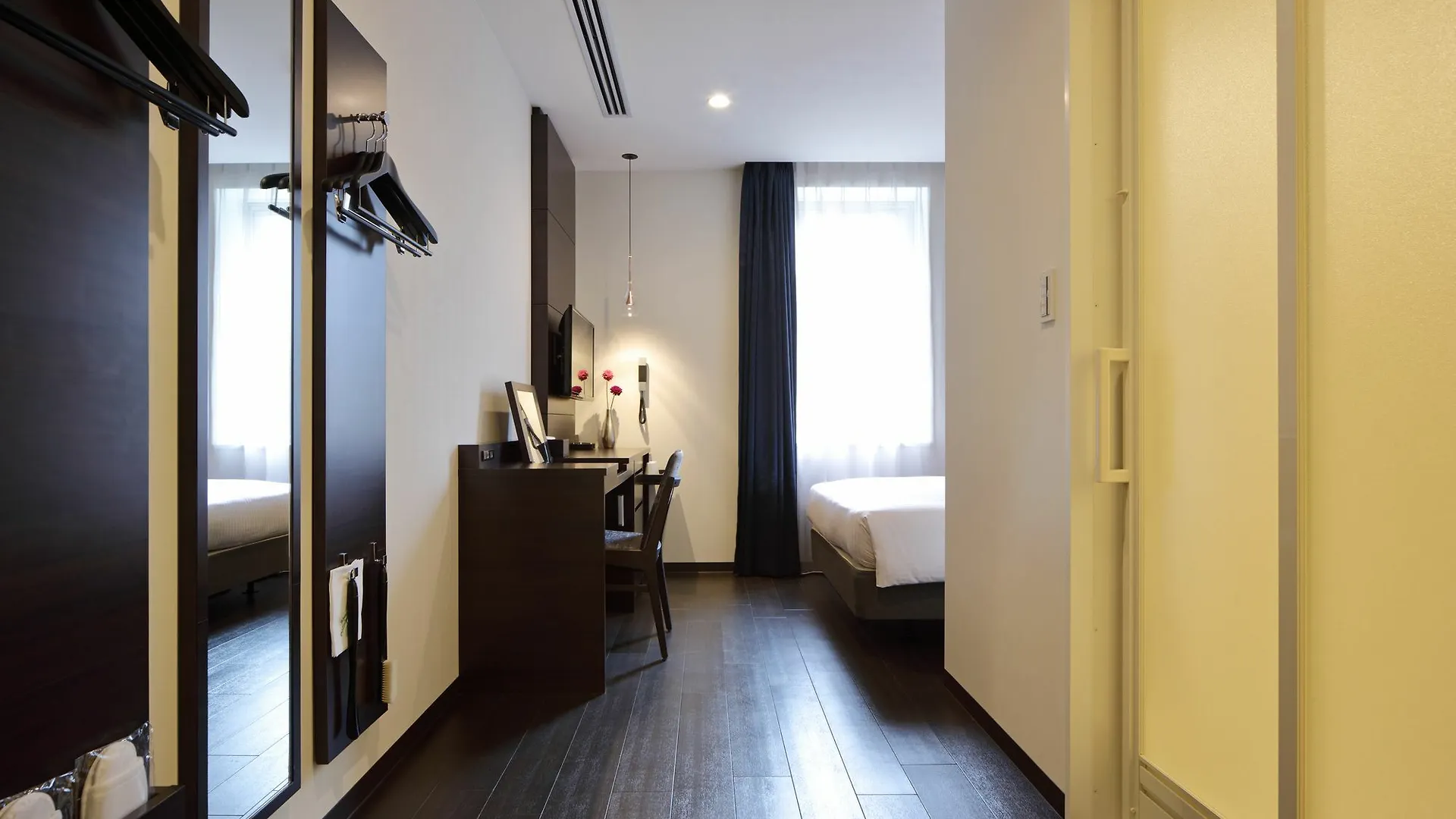 Red Roof Inn & Suites Osaka Namba Nipponbashi Hotel