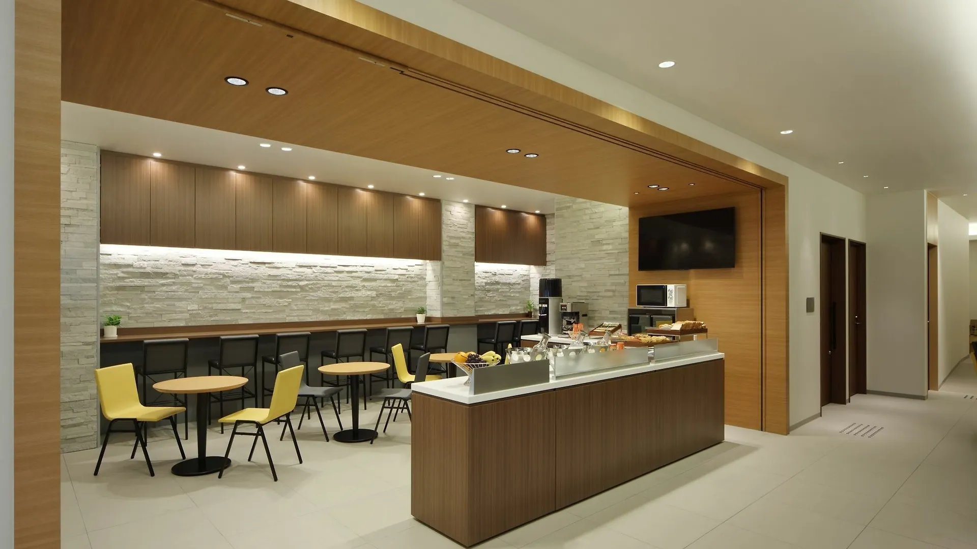 Red Roof Inn & Suites Osaka Namba Nipponbashi